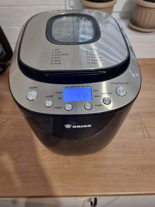Masina de paine Orion, 900g, 12 programe, aproape nou