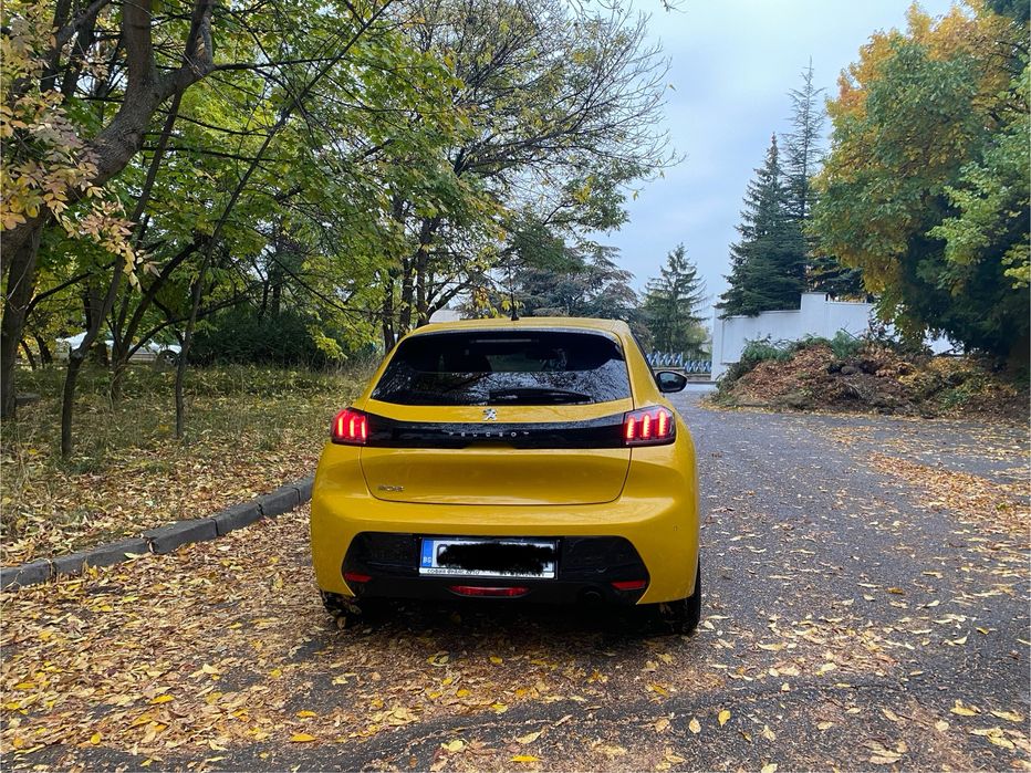 Peugeot 208 - 2020 г.