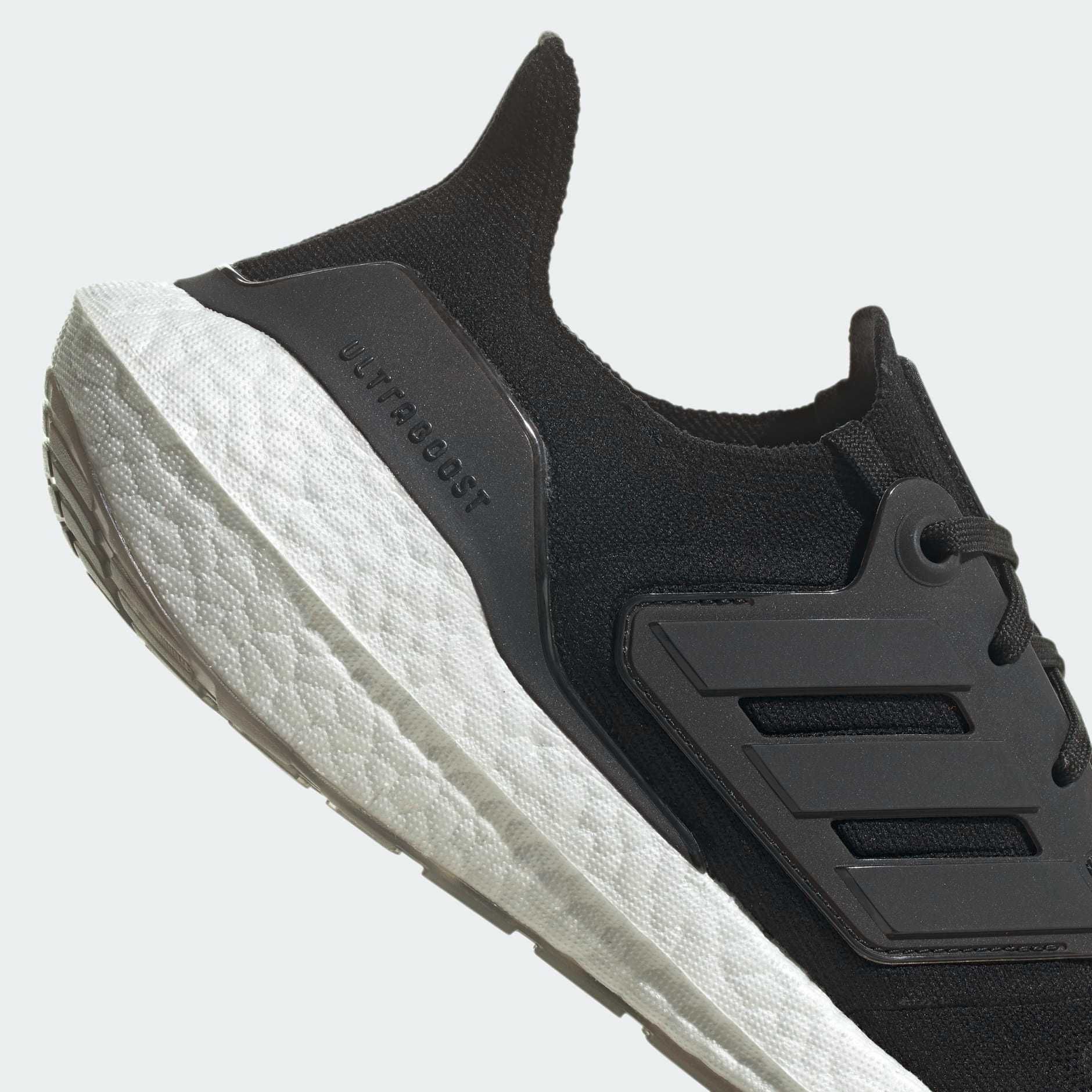 Оригинални маратонки *ADIDAS ULTRABOOST 22 Primegreen *EU38 2/3 , 40.5