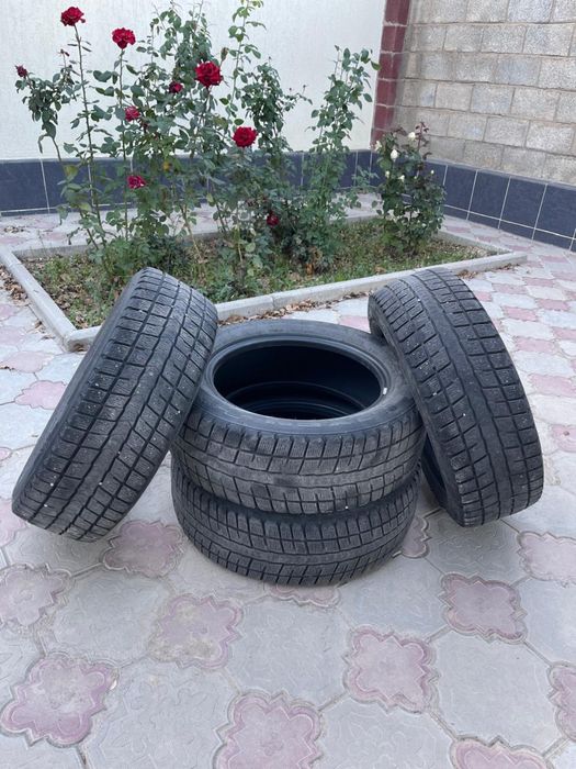 Шины колеса зимние 17 продаются