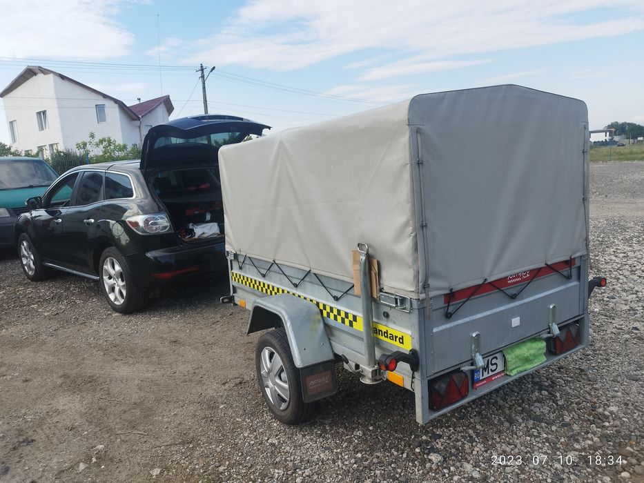 De inchiriat remorca