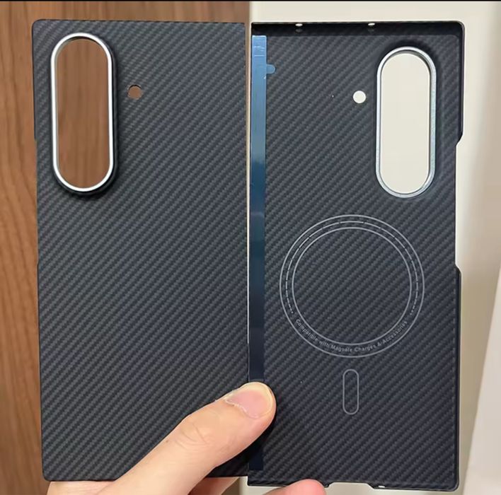 Samsung Z FOLD 7 - Husa Ultra Slim Fibra de Carbon Neagra