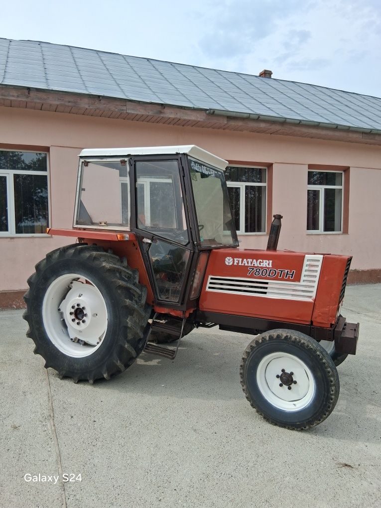 Tractor fiat 780