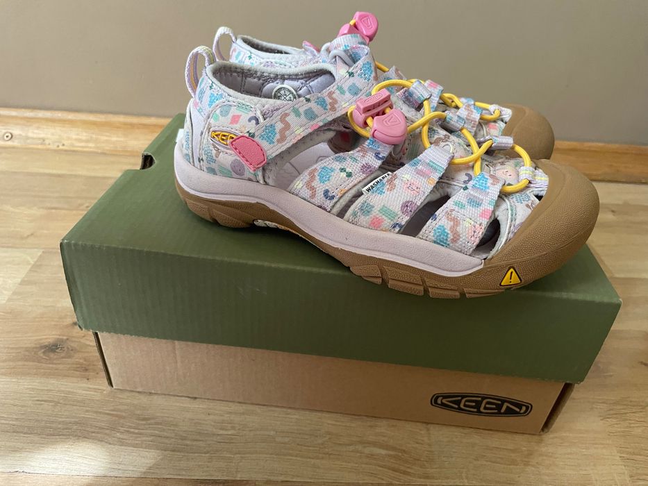Keen moxie нови детски сандали