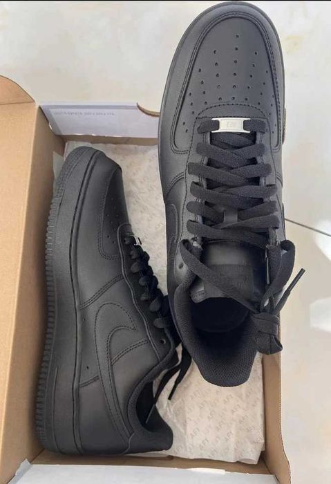 Nike Air Force 1 Triple Black