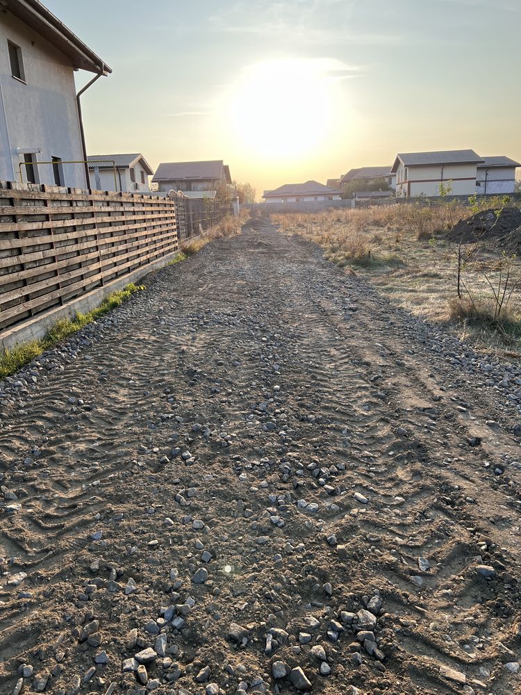 Vand loturi  teren strada Calugareni ,Domnesti Ilfov ,Str Spicului  !!