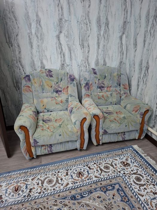 Диван продается