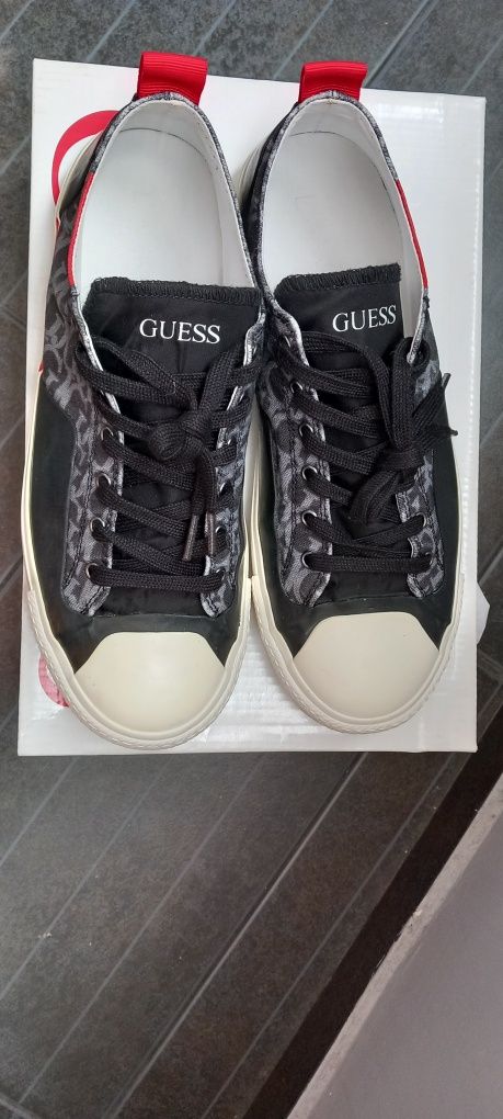 GUESS мъжки кецове