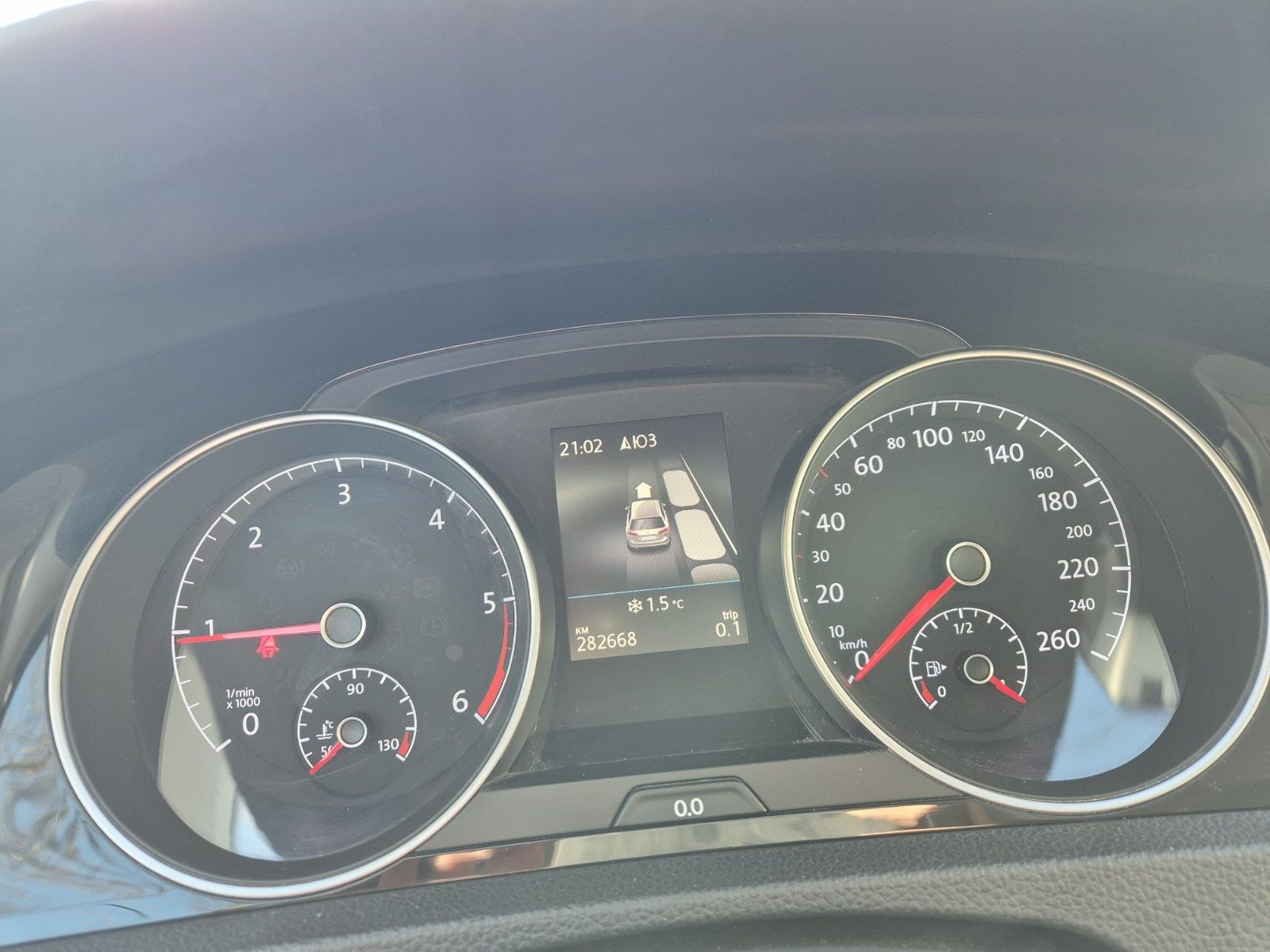Продавам- Голф 7- 1.6 Tdi. - 110-коня - 2016г.
