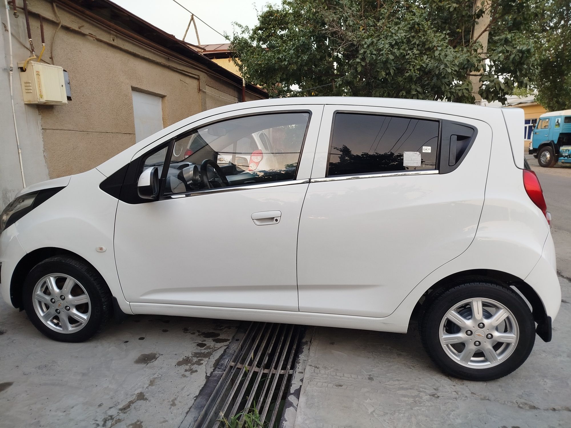 Spark 1 yevro sotiladi