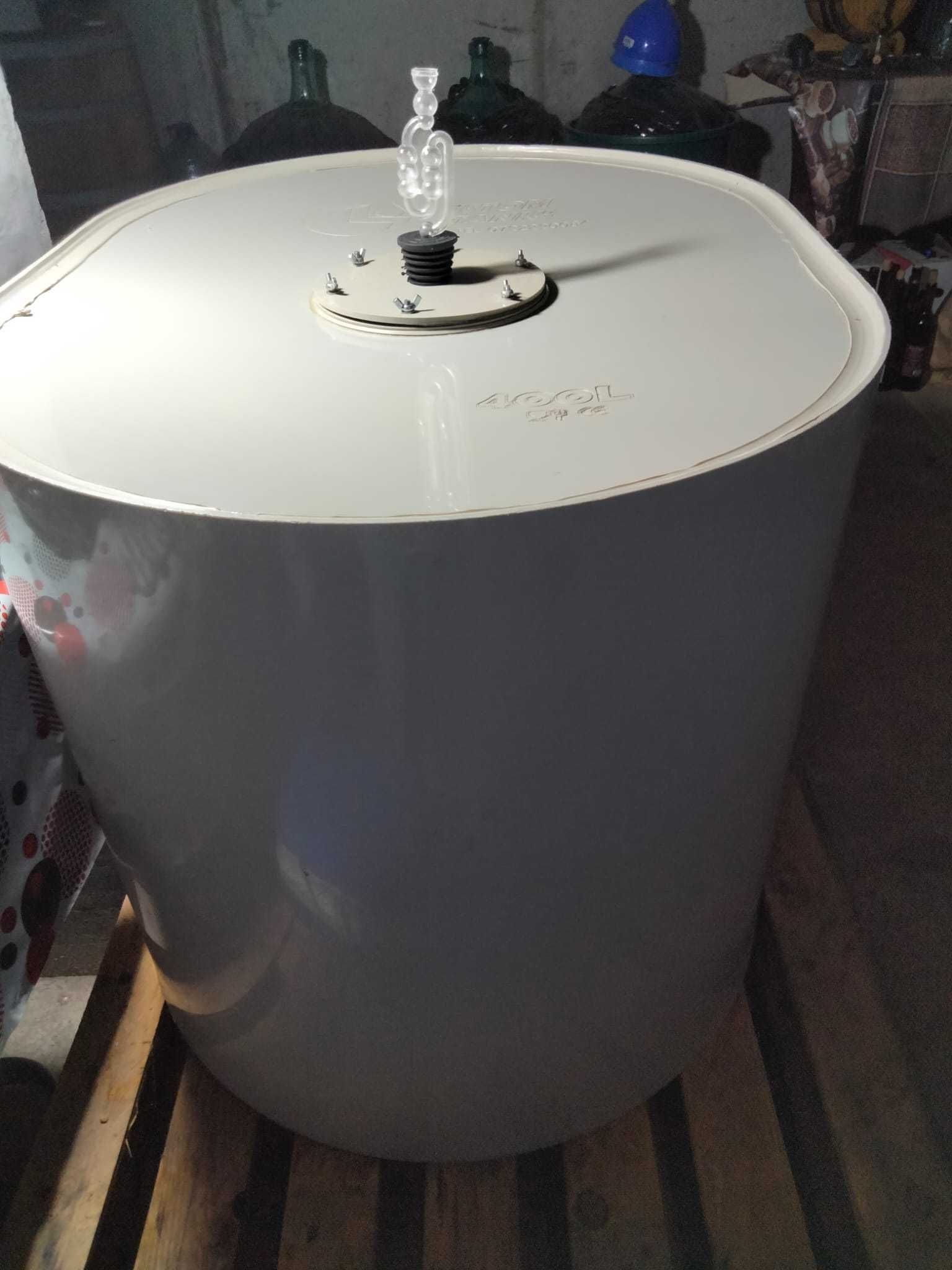 Butoi fermentare vin, polietilenă alimentară, ca nou