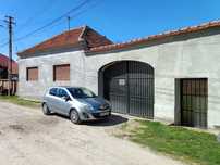 Casa de vanzare in zona linistita - Ludestii de Jos