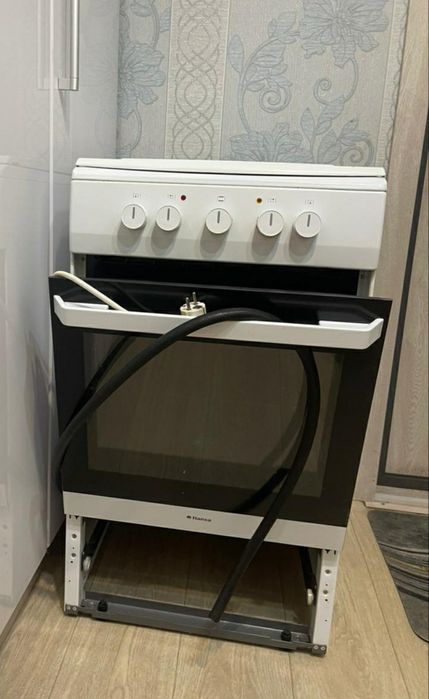 Продаю плиту Hansa б.у