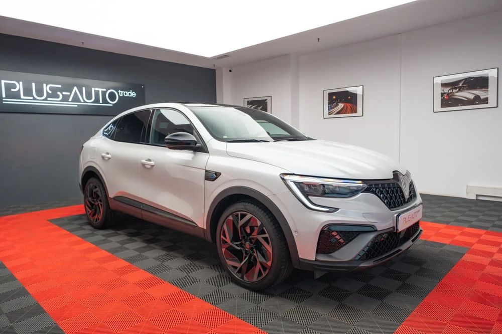 Renault Arkana Renault Arkana Esprit Alpine MHEV Atentie Model Facelift