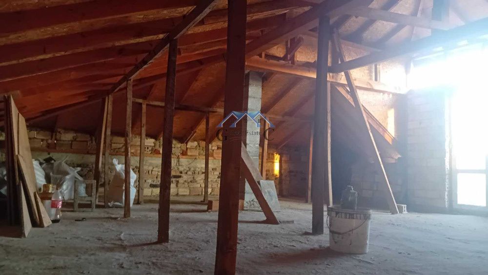 Продава се Къща в Долни чифлик - 270 кв.м за 252 €/кв.м - Снимка #10