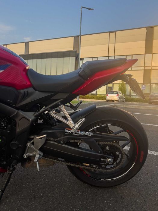Honda CBR650R 2024 – 18.000 km | TVA deductibil! | 4 ani garantie