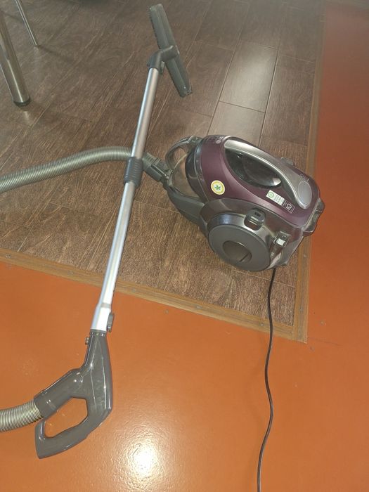 Пылесос LG , б/у