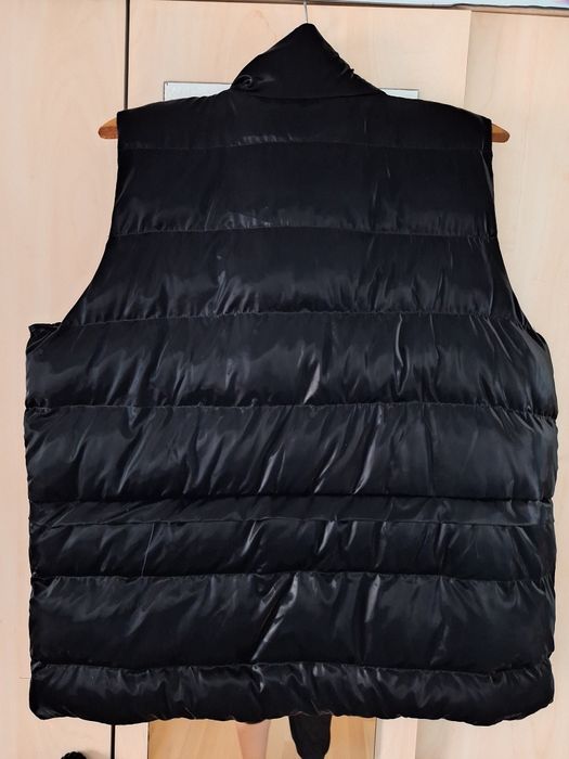 Vesta neagra noua