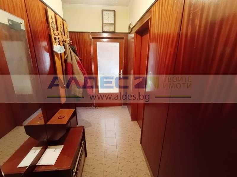 Продава се Тристаен апартамент в Плевен, Сторгозия - 75 кв.м за 1000 €/кв.м - Снимка #6