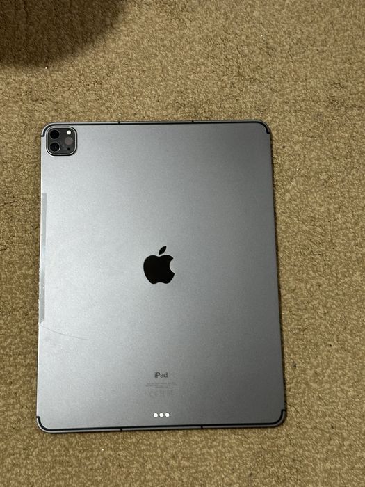 iPad Pro 12.9 inch 5 th Gen  M1 cellular 256gb