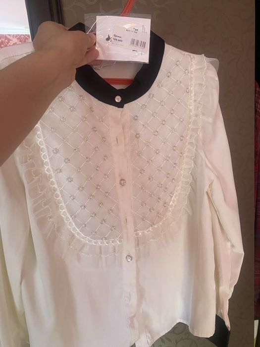 oq kofta yangi sovg’aga tushgan menga razmer to’g’ri kelmadi 150ming.