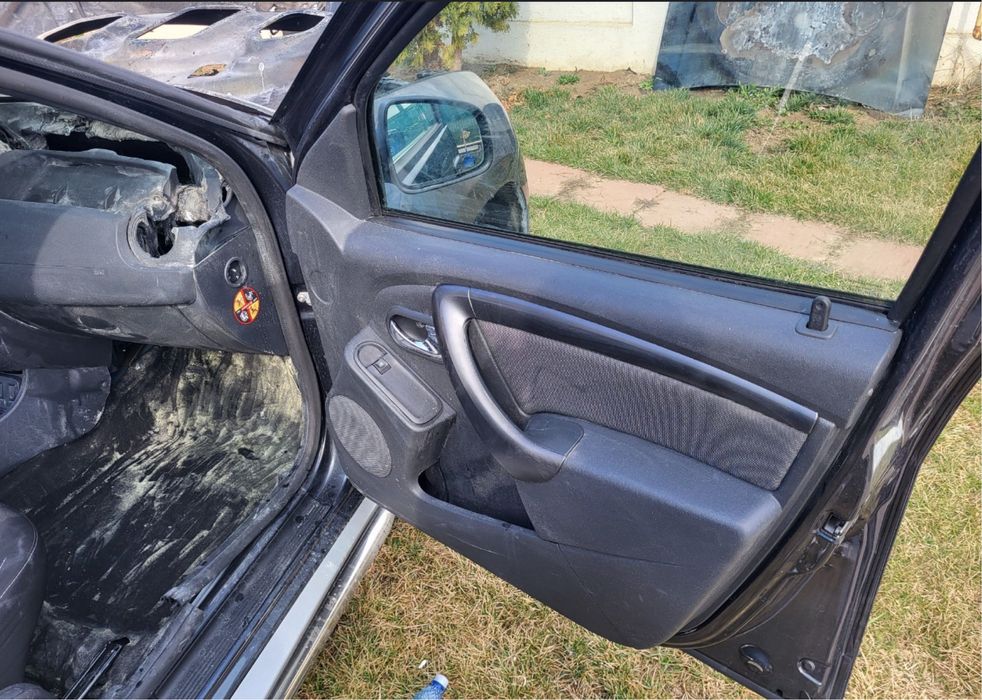 Vand fete de usi Dacia Duster 2013/2017 4*geamuri electrice