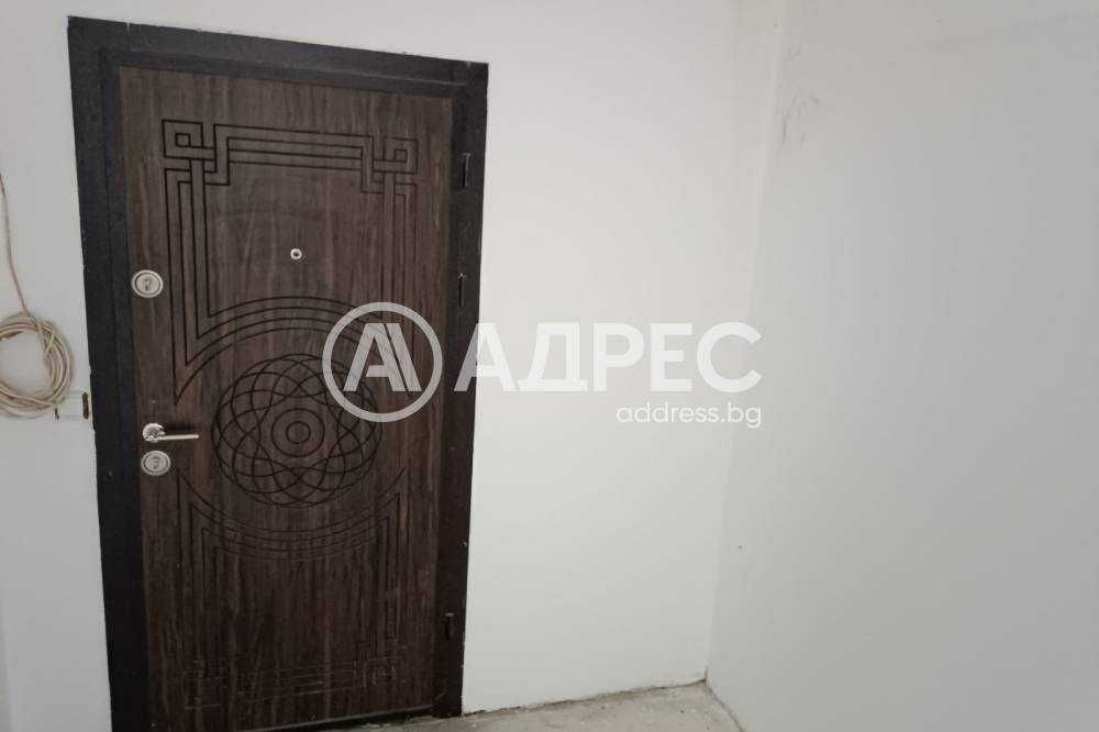 Продава се Двустаен апартамент в Разград, Орел - 64 кв.м за 733 €/кв.м - Снимка #5