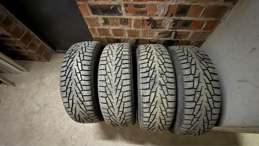 235/65R17 в отличном состояний