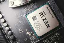 Procesor AMD Ryzen 5 3600 – 6 nuclee / 12 thread-uri, cu cooler