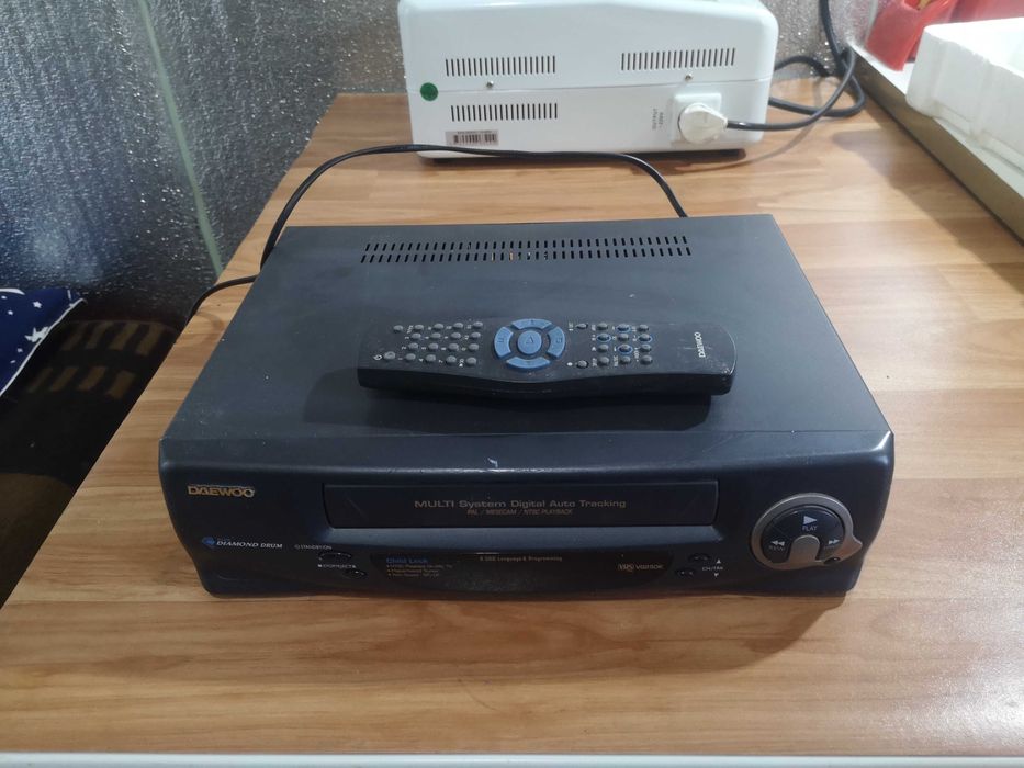 продаю видео магнитофон свой домашний - DAEWOO VQ 270K