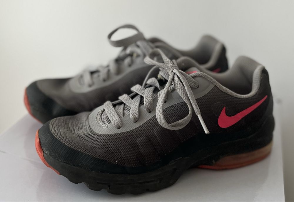 Nike Air Max Invigor Racer, mărimea 36.5