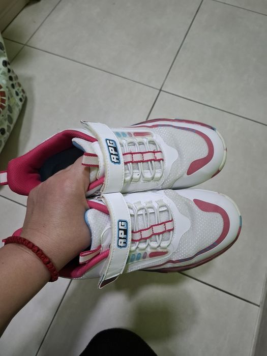 Маратонки на Анди студио