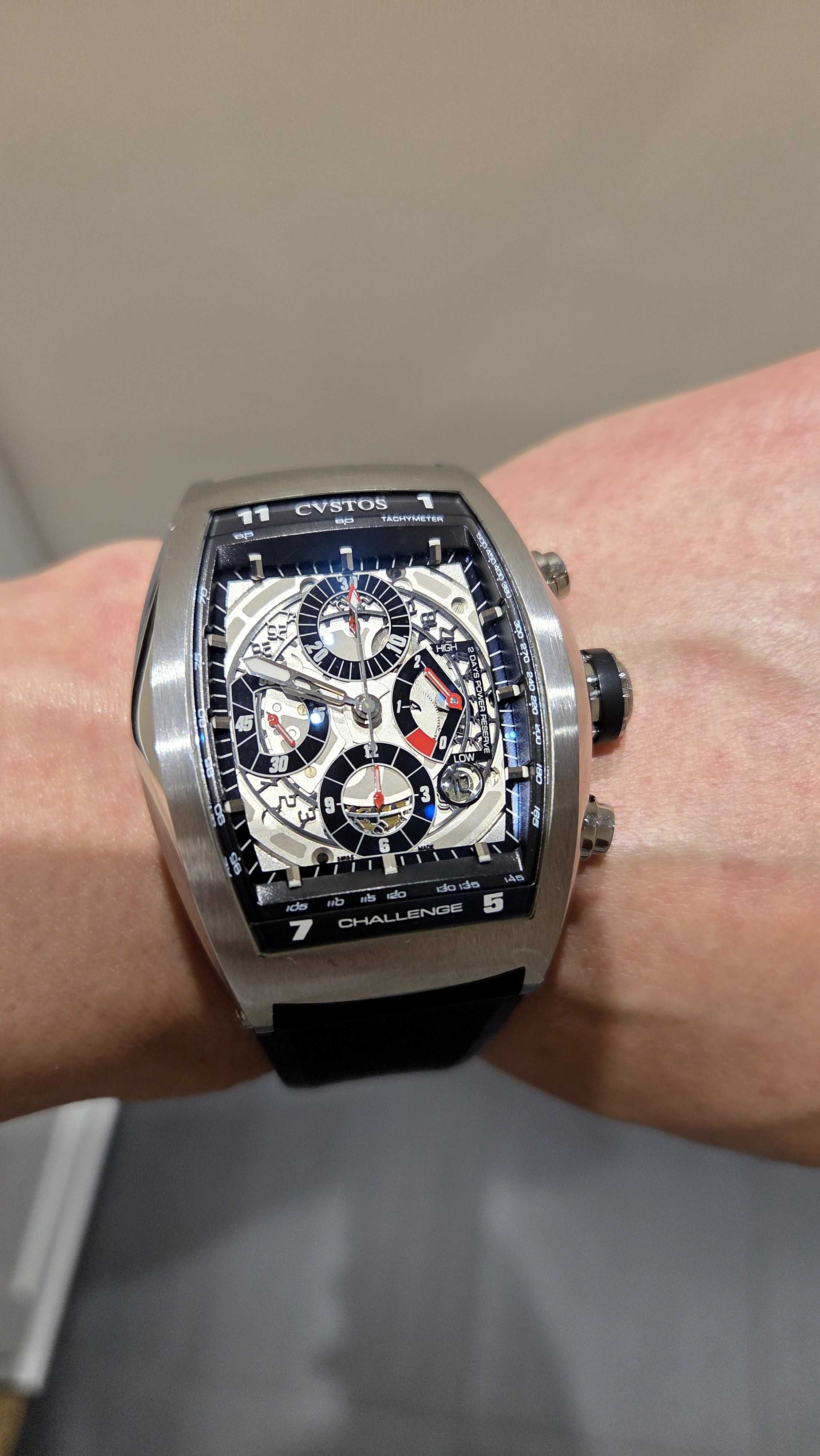 Cvstos challenge chronograf cvt-chr