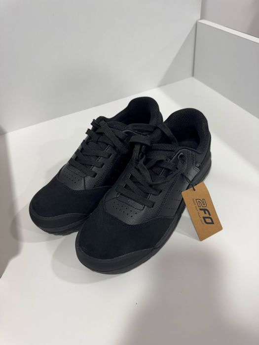 Обувки за колоездене Specialized 2FO Roost Flat