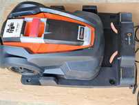 Robot pentru tuns gazon, Redback Robot Mower RM24A-10