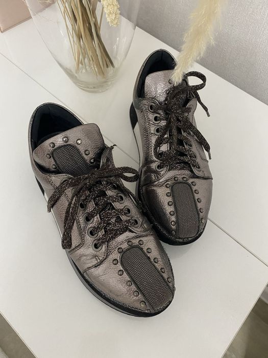 Кроссовки кожане