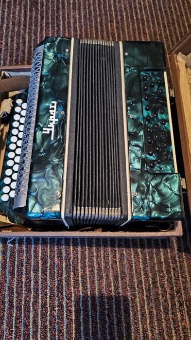 Продаются гармошки в очень хорошем состоянии