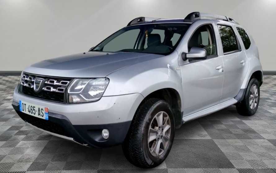 Dacia Duster 1.2Tce 2015 usor avariat locatie Franta