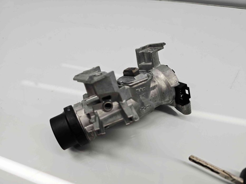 Contact cu cheie  Volkswagen Golf 5 (1K1) [Fabr 2004-2008] 1K0905851B