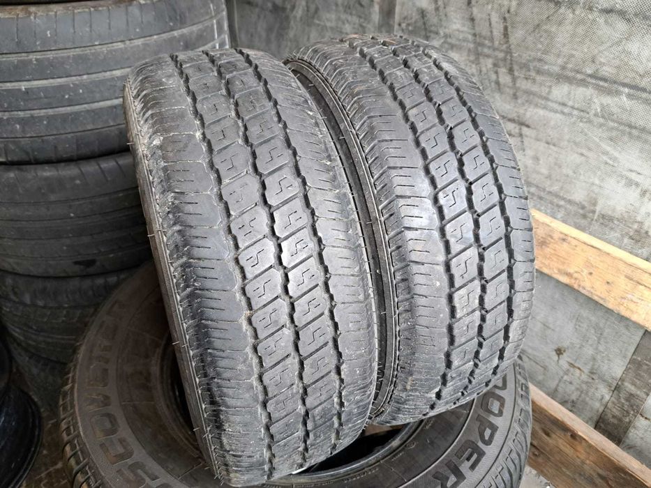 2 anvelope 186/60 R12C Maxmiler