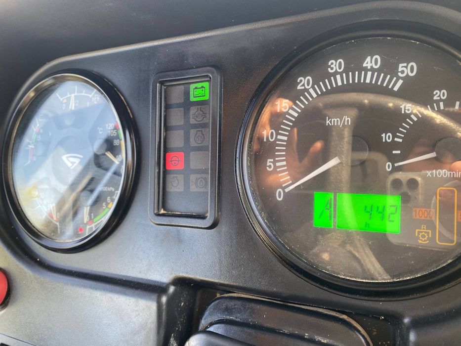 Трактор МТЗ 892.2 сотилади