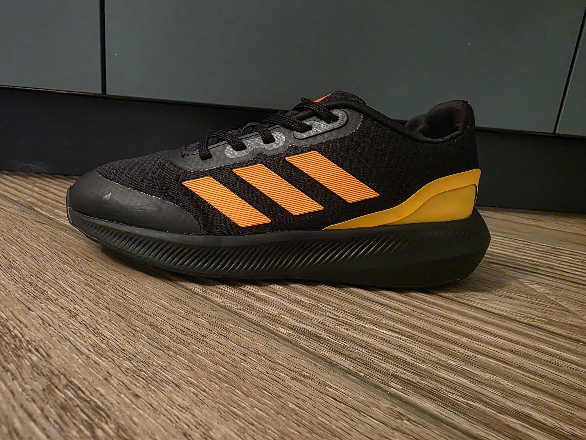 Дамски маратонки ADIDAS