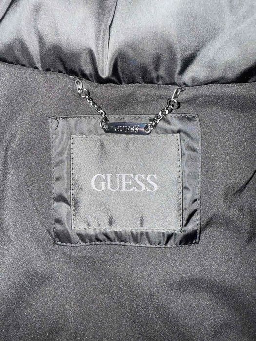 Оригинално яке Guess