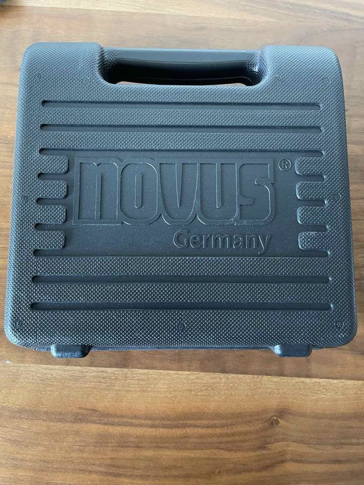 Такер Novus акумулаторен за гвоздеи и скоби - нов