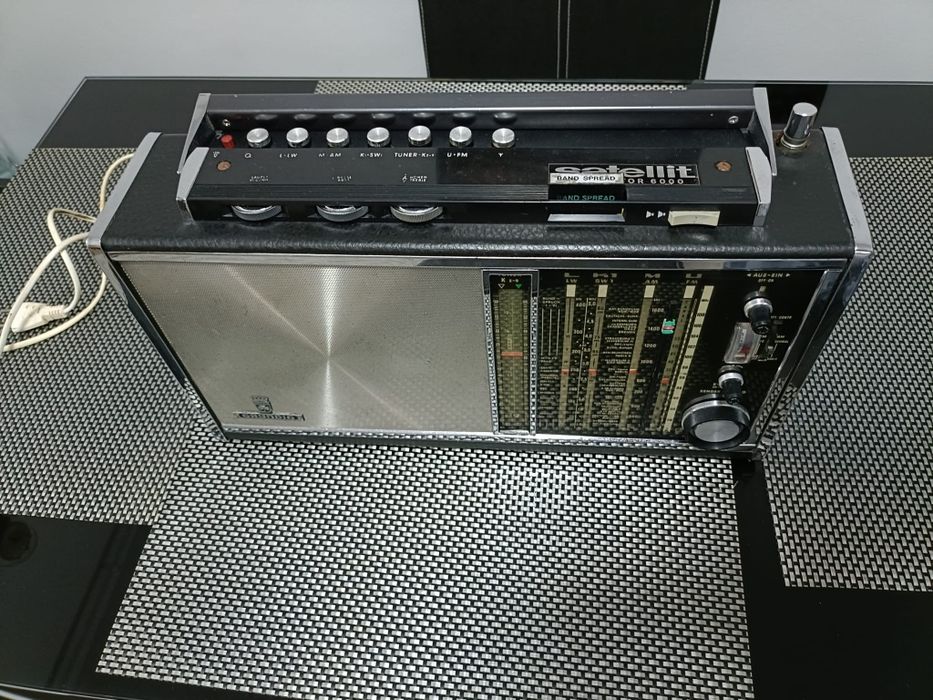 Radio Grundig satellit 6000