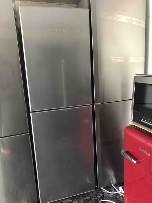 Хладилник Liebcherr No Frost с фризер с 4 чекмеджета