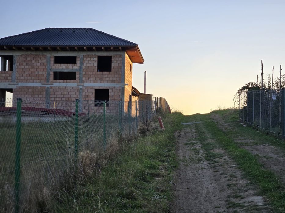 Vand 2 parcele 500mp, Sovata, intravilan.