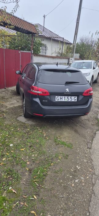Peugeot 308 1.2 turbo benzina