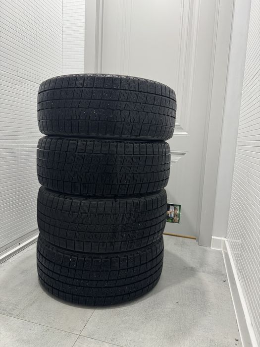 Шины 235/45/18 почти новый, 2024 зимой покупали, находится в Алмате, Н
