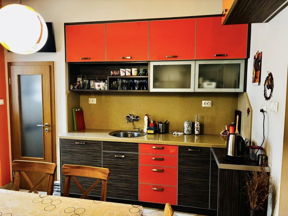 Дава се под наем Четиристаен апартамент в София, Медицинска академия - 120 кв.м за 1000 € - Снимка #3